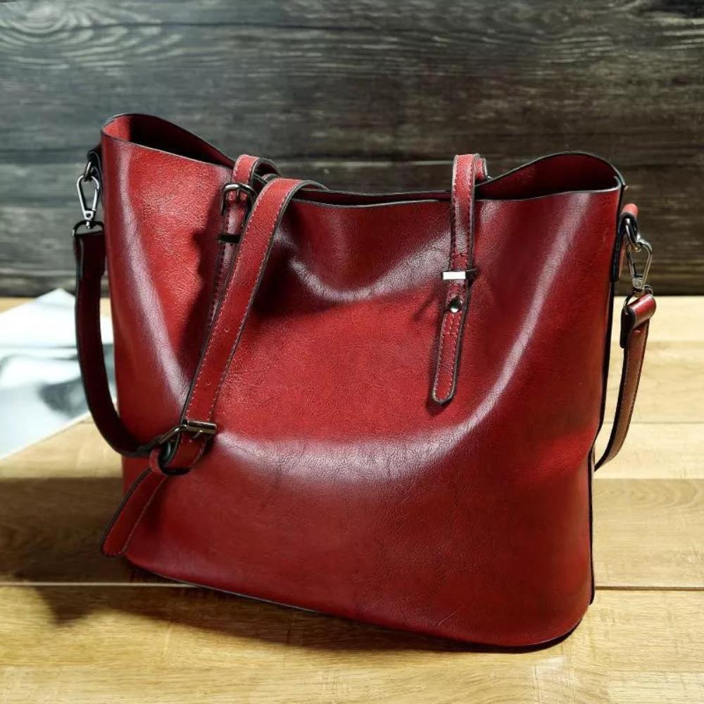 Margot | Favourite vintage shoulder bag