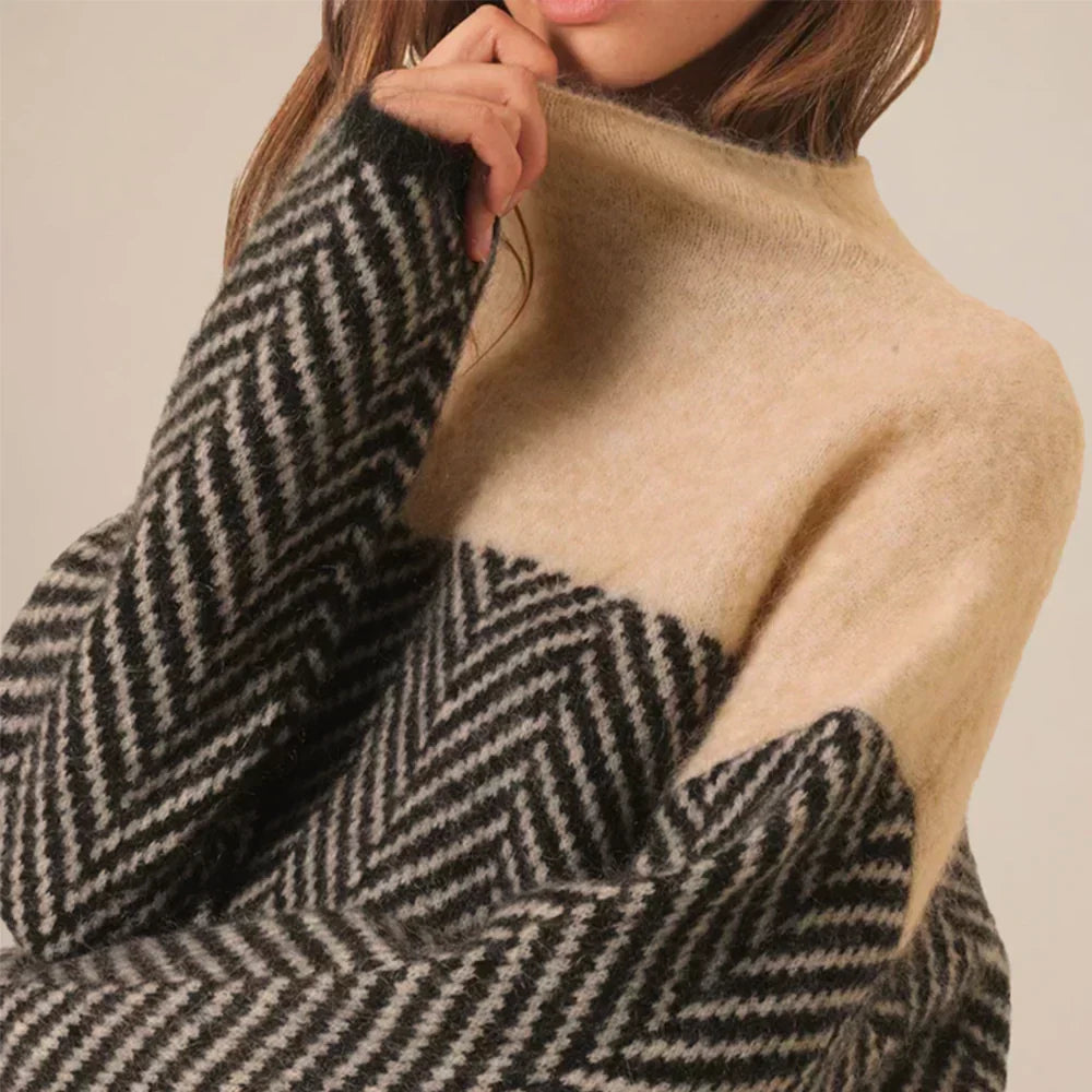 Louise | Turtleneck with luxurious texture