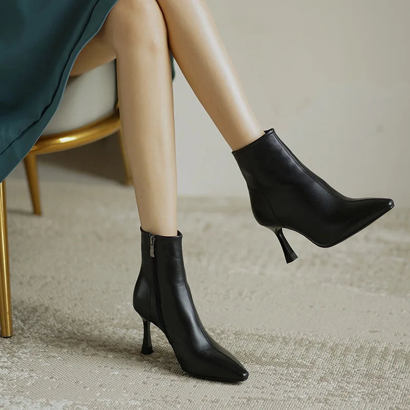 Mavy Ankle Boots