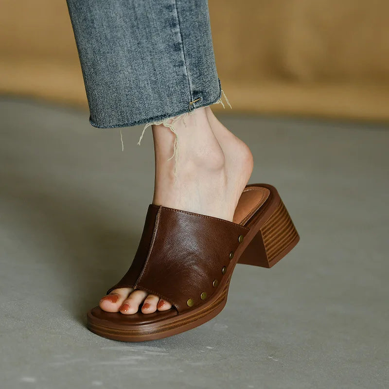 Venita Leather Sandals